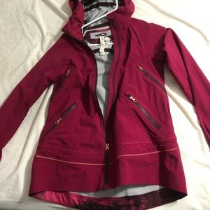 Lululemon raincoat